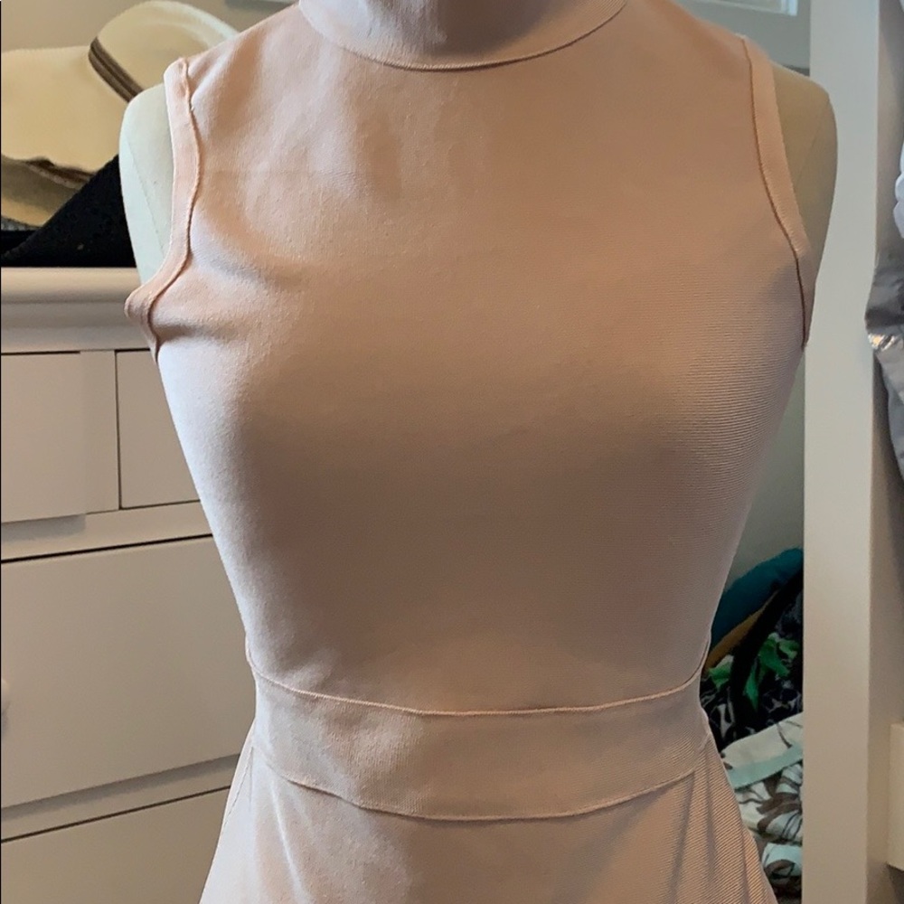 An amazing pink dress..